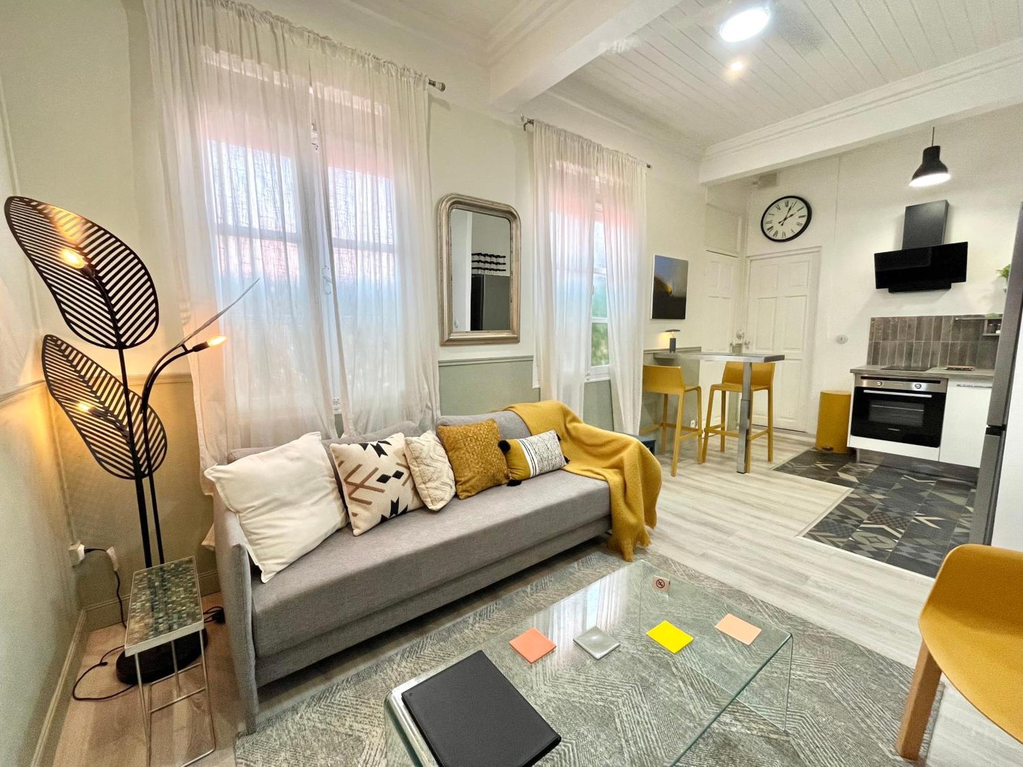 Casa Hugo City Center Фор дьо Франс Стая снимка